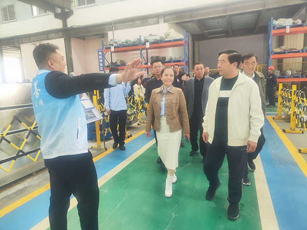 泰安市企業(yè)與企業(yè)家聯(lián)合會(huì)、泰安市工業(yè)經(jīng)濟(jì)聯(lián)合會(huì)組織開展企業(yè)參觀交流活動(dòng)